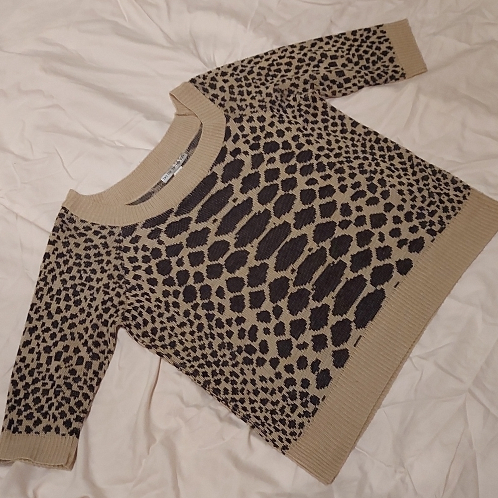 Leopard Print Cropped Sweater